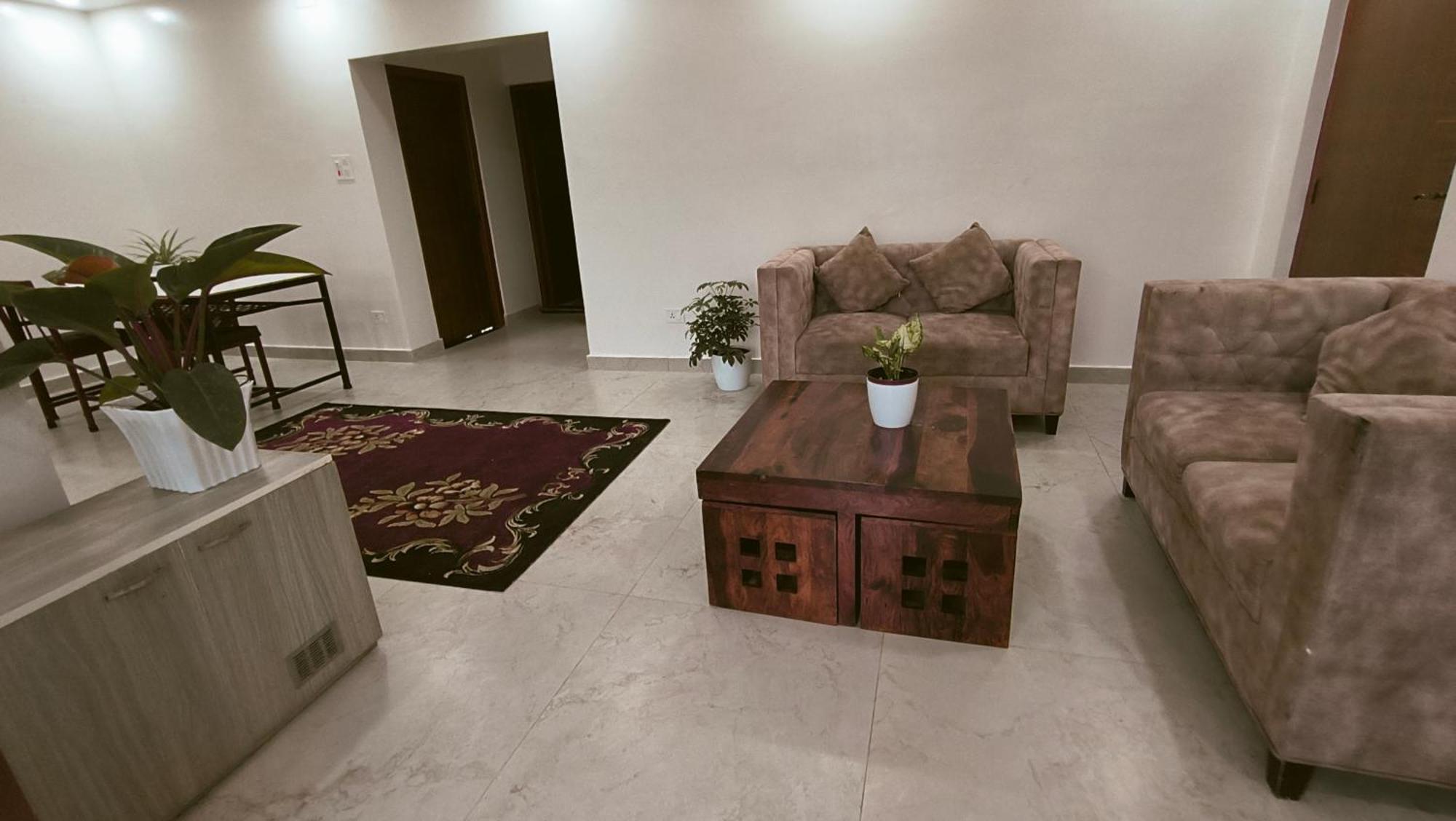 2Bhk Rental Apartment بهاراتبور المظهر الخارجي الصورة